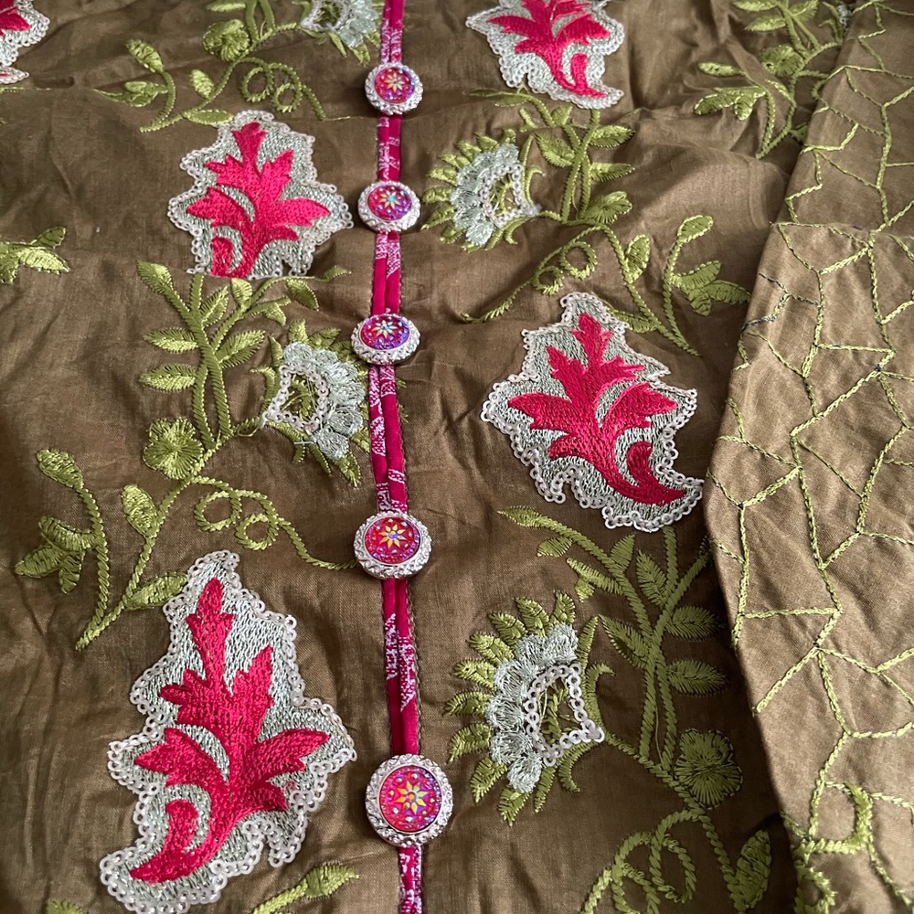 Brand New Pakistani/Indian party suit/dress - Picture 3 of 6